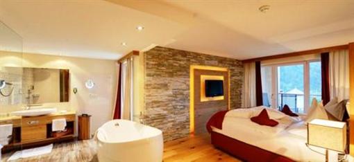 фото отеля Sport & Wellnessresort Quellenhof