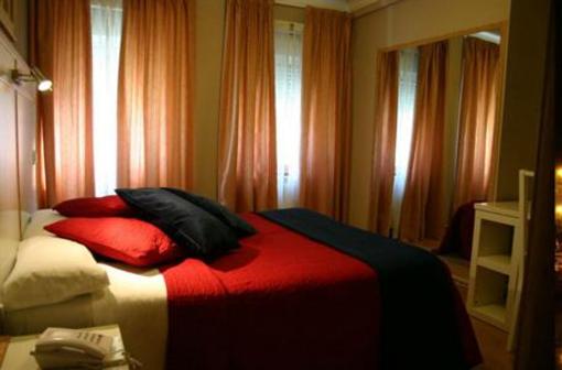 фото отеля Hostal Mara A Coruna