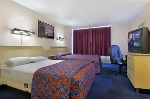 фото отеля Red Roof Inn & Suites Wytheville