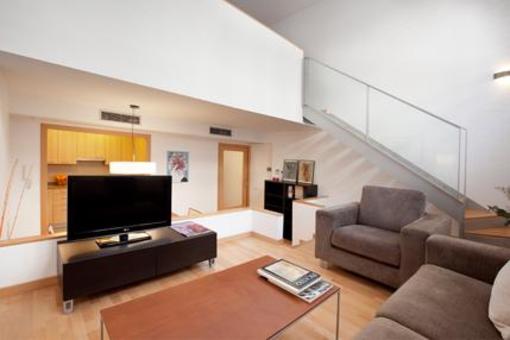 фото отеля L.i.Bcn Apartment Duplex Flaugier
