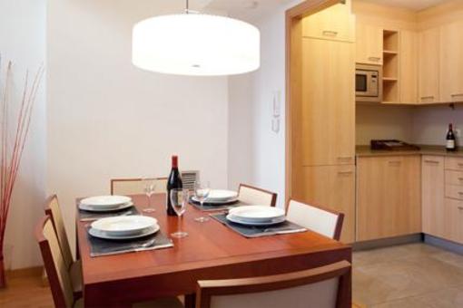фото отеля L.i.Bcn Apartment Duplex Flaugier