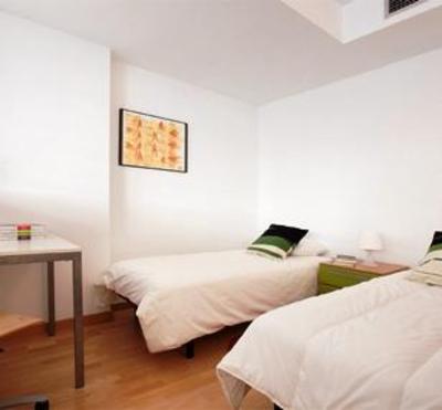 фото отеля L.i.Bcn Apartment Duplex Flaugier