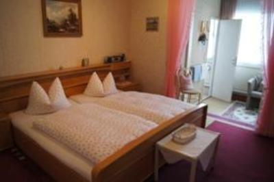 фото отеля Pension Schneider Cochem
