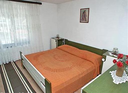 фото отеля Apartmani Mihovilovic