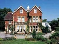 Tasburgh House Bed & Breakfast Bath