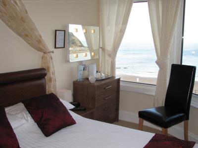 фото отеля Howdale Guest House Scarborough
