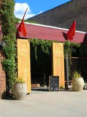 фото отеля Inn at Sand Creek