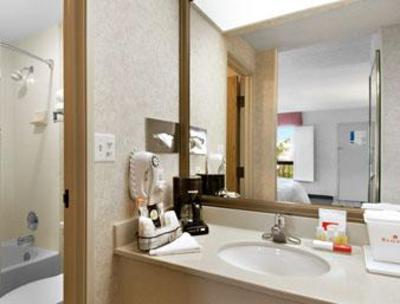 фото отеля Ramada Pueblo