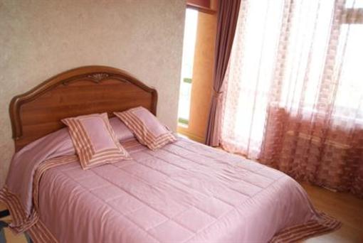 фото отеля Rostoshi Hotel