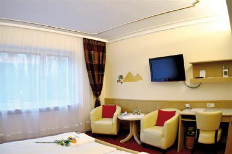 фото отеля Hotel Ambiente Bad Bellingen