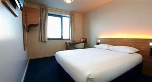 фото отеля Travelodge Doncaster Lakeside