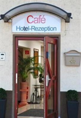 фото отеля Hotel zum Schnackel
