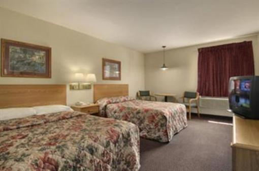 фото отеля Red Roof Inn St. Robert