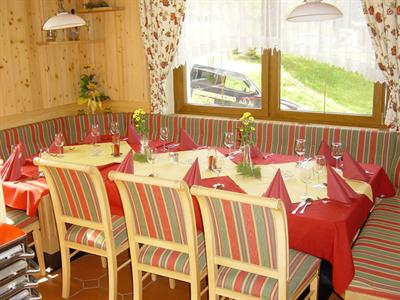 фото отеля Hotel-Restaurant Wenger Alpenhof