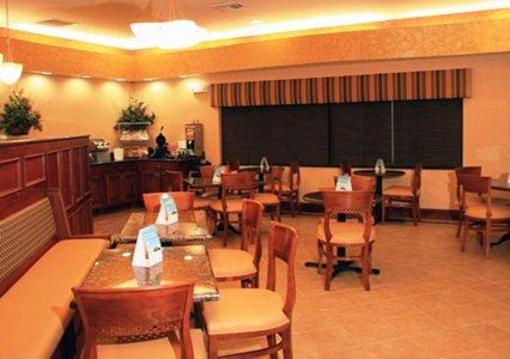 фото отеля Comfort Suites Salina