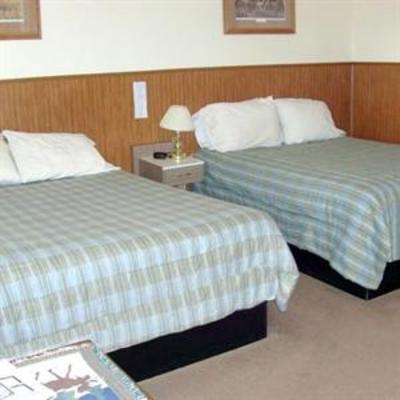 фото отеля Paintbrush Inn
