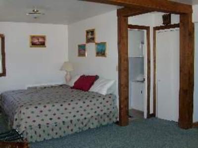 фото отеля Paintbrush Inn