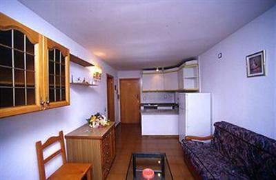 фото отеля Decathlon Pentathlon Marathon Apartments Salou