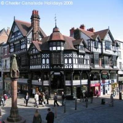 фото отеля Wharton Lock Apartment Chester
