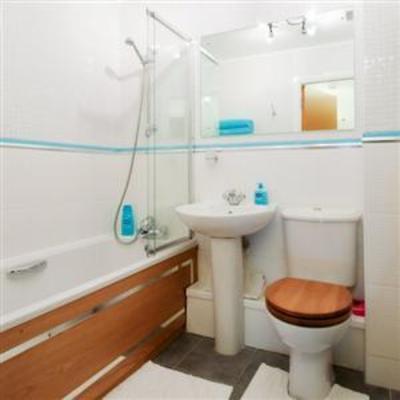 фото отеля Wharton Lock Apartment Chester