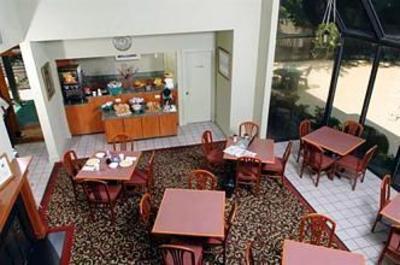 фото отеля Guesthouse Suites Plus - Huntsville
