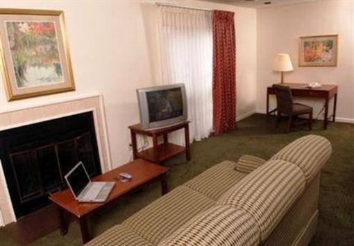 фото отеля Guesthouse Suites Plus - Huntsville