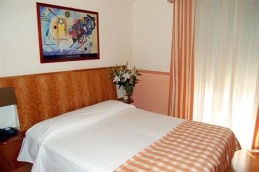 фото отеля Hotel Romeo