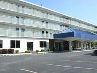 Howard Johnson Express Staunton