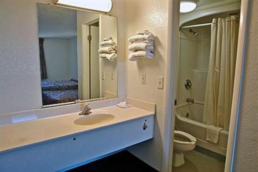 фото отеля Motel 6 Huntsville - Madison