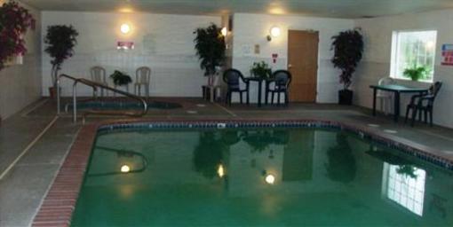 фото отеля GuestHouse Inn & Suites Kelso