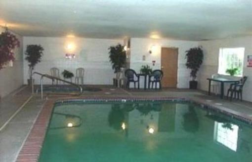 фото отеля GuestHouse Inn & Suites Kelso