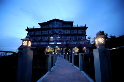 фото отеля Snow Hermitage Resort