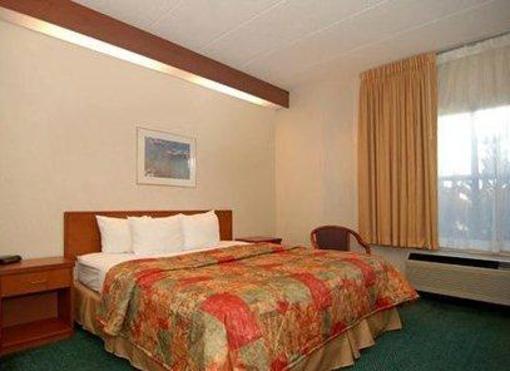 фото отеля Sleep Inn Lake Wright