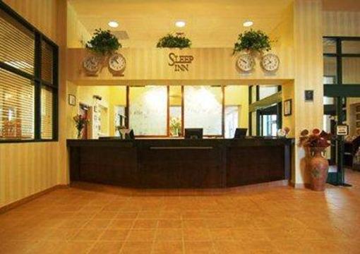 фото отеля Sleep Inn Lake Wright