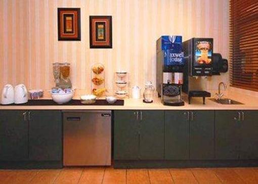 фото отеля Sleep Inn Lake Wright