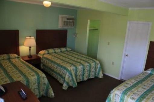 фото отеля Madison Beach Motel