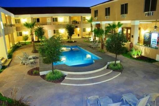 фото отеля Best Western Cumbres Aeropuerto Hotel Chihuahua