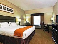 Holiday Inn Express Hotel & Suites Ottawa Airport