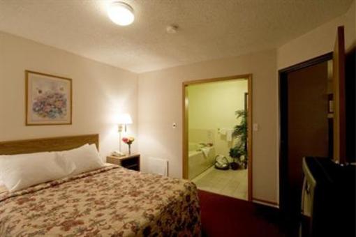 фото отеля Americas Best Value Inn Nevada (Missouri)