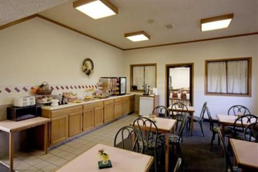 фото отеля Americas Best Value Inn Nevada (Missouri)