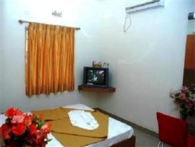 фото отеля UG Classic Hotel Bangalore