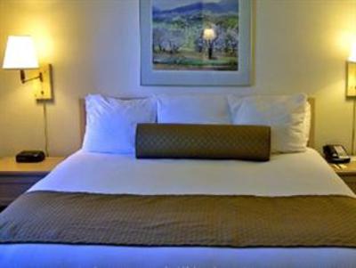 фото отеля Ashland Hills Hotel