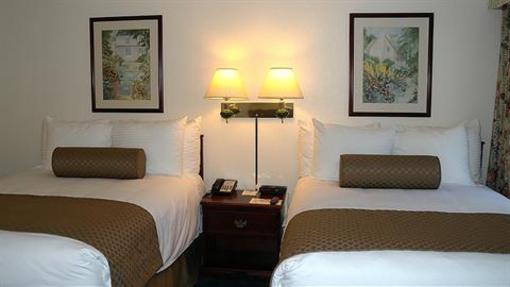 фото отеля Ashland Hills Hotel