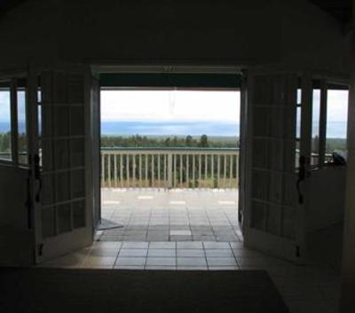 фото отеля Plumeria Hill Bed & Breakfast