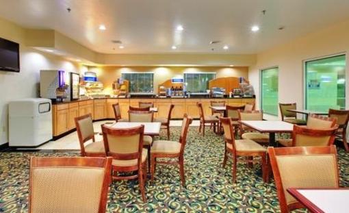 фото отеля Holiday Inn Express El Dorado