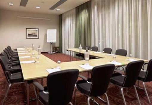 фото отеля Courtyard by Marriott Bremen