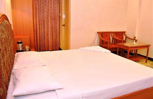 фото отеля Hotel Atchaya