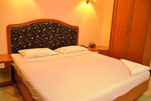 фото отеля Hotel Atchaya