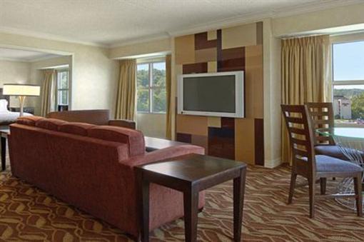 фото отеля Par-A-Dice Hotel Casino East Peoria