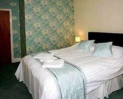фото отеля Coasters Hotel & Apartments
